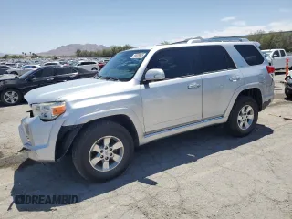 2010 Toyota 4Runner Trail z VIN JTEBU5JR7A5032399, wystawiony jako Copart lot #58805685 z przebiegiem 253 292 mil mil oraz Szkoda całkowita • Salvage title. Historia ofert i sprzedaży dostępna na DreamBid. Obrazek 1.