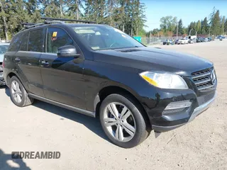 2013 Mercedes-Benz M ML 350 with VIN 4JGDA5HB2DA230135, listed as a IAAI auction lot 42097991 with 63,669 mi miles. Bid and sale history available at carsss.com. Image 1.
