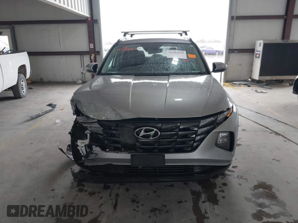 2024 Hyundai Tucson SEL with VIN 5NMJB3DE5RH372985, listed as a IAAI auction lot 41286639 with 10,920 mi miles and . Bid and sale history available at DreamBid. Image 12.