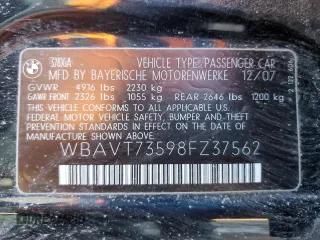 2008 BMW 3 Series 328xi with VIN WBAVT73598FZ37562, listed as a Copart auction lot 48120725 with 137,938 mi miles and Salvage title. Bid and sale history available at DreamBid. Image 12.