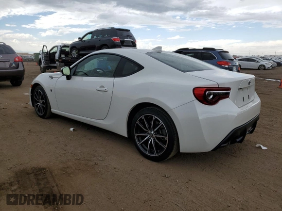2020 Toyota 86 with VIN JF1ZNAA13L8752809, listed as a Copart auction lot 60255914 with 28,568 mi miles and Salvage Title. Bid and sale history available at carsss.com. Image 2.