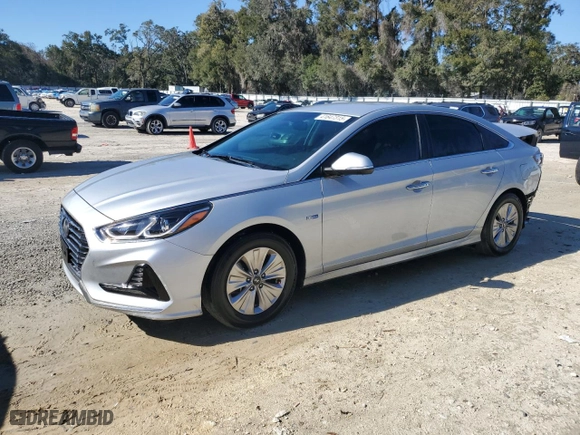 2019 Hyundai Sonata Hybrid SE with VIN KMHE24L36KA091085, listed as a Copart auction lot 41647315 with 100,187 mi miles and Non Repairable. Bid and sale history available at carsss.com. Image 1.