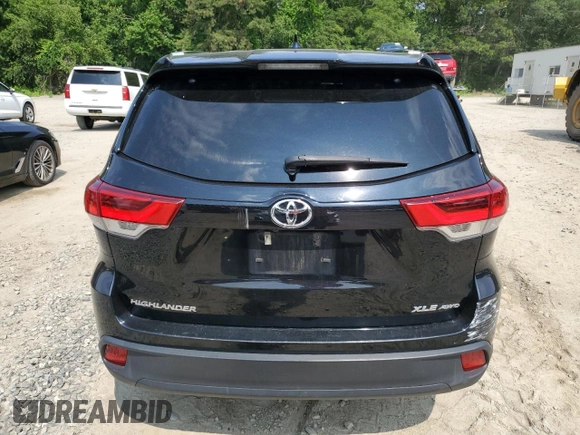 2017 Toyota Highlander XLE with VIN 5TDJZRFH9HS461668, listed as a Copart auction lot 60532375 with 82,923 mi miles and Salvage title. Bid and sale history available at DreamBid. Image 6.