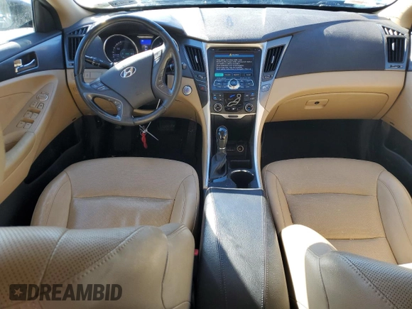2012 Hyundai Sonata Hybrid with VIN KMHEC4A44CA057592, listed as a Copart auction lot 85784944 with 110,520 mi miles and Salvage Title. Bid and sale history available at DreamBid. Image 8.