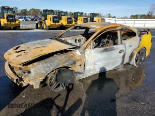 2005 Pontiac GTO with VIN 6G2VX12UX5L349106, listed as a Copart auction lot 86711584 with 0 mi miles and Salvage Title. Bid and sale history available at carsss.com. Image 1.