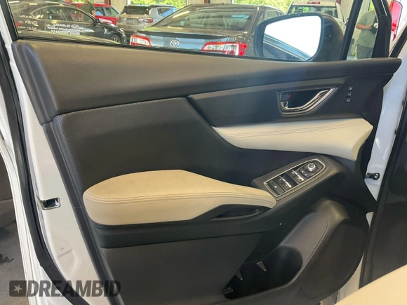 2023 Subaru Ascent Limited с VIN 4S4WMASD8P3439956, выставлен на аукционе IAAI как лот 42792607 с пробегом 86 955 миль миль и . История ставок и продаж доступна на DreamBid. Изображение 4.
