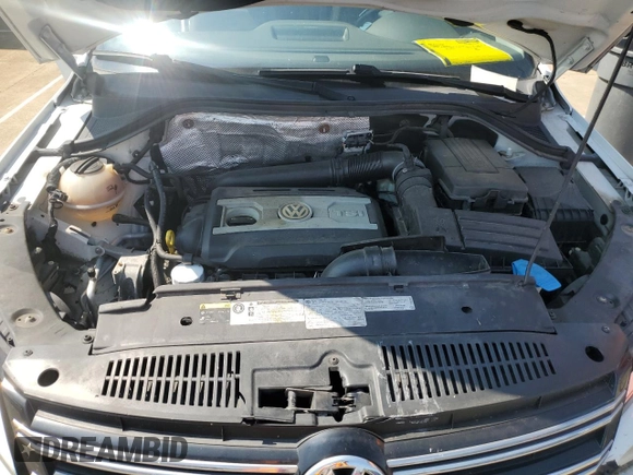 2015 Volkswagen Tiguan SEL with VIN WVGAV7AX3FW514081, listed as a Copart auction lot 59206245 with 121,166 mi miles and Salvage title. Bid and sale history available at DreamBid. Image 12.