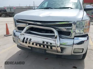 2013 Chevrolet Silverado 1500 LT with VIN 3GCPCSE08DG297496, listed as a IAAI auction lot 42046611 with 246,657 mi miles and . Bid and sale history available at DreamBid. Image 6.