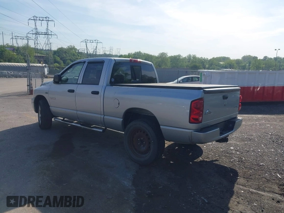 2008 Dodge 1500 SLT with VIN 1D7HU18268S543913, listed as a IAAI auction lot 42233740 with 186,114 mi miles and . Bid and sale history available at DreamBid. Image 3.