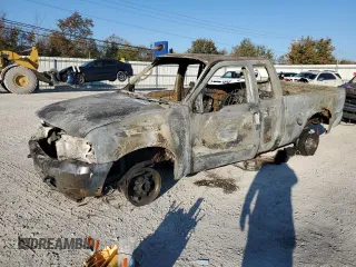 2003 Ford Super Duty F-250 XL with VIN 1FTNX21F83EA39880, listed as a Copart auction lot 77647284 with 0 mi miles and Salvage Title. Bid and sale history available at carsss.com. Image 1.