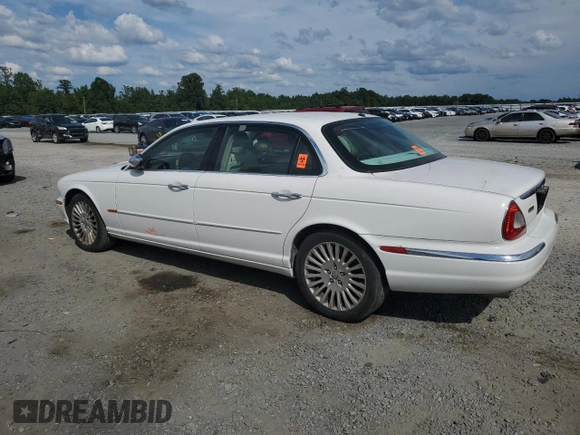 2005 Jaguar XJ VDP with VIN SAJWA82C35SG47022, listed as a Copart auction lot 70495834 with 175,668 mi miles and Salvage Title. Bid and sale history available at carsss.com. Image 2.