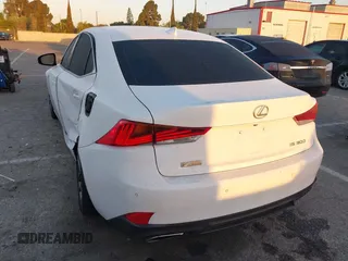 2019 Lexus IS 300 с VIN JTHBA1D25K5094680, выставлен на аукционе IAAI как лот 42022405 с пробегом 74 680 миль миль и . История ставок и продаж доступна на DreamBid. Изображение 3.