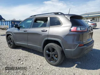 2019 Jeep Cherokee Latitude Plus with VIN 1C4PJLLB9KD338776, listed as a Copart auction lot 50839025 with 70,221 mi miles and Salvage title. Bid and sale history available at DreamBid. Image 2.