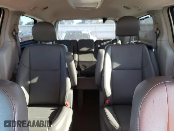 2011 Volkswagen Routan SE with VIN 2V4RW3DG3BR766608, listed as a Copart auction lot 67268015 with 144,329 mi miles and Clean title. Bid and sale history available at DreamBid. Image 10.