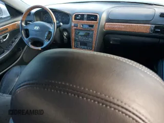 2004 Hyundai XG with VIN KMHFU45E04A371326, listed as a Copart auction lot 76480844 with Not Provided miles and Non Repairable. Bid and sale history available at carsss.com. Image 8.