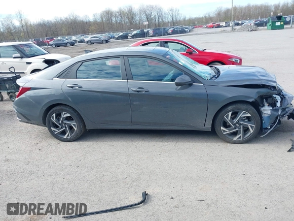2024 Hyundai Elantra SEL with VIN KMHLS4DG8RU841099, listed as a IAAI auction lot 42120195 with 9,899 mi miles and . Bid and sale history available at DreamBid. Image 13.