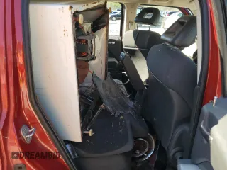 2008 Jeep Patriot Sport z VIN 1J8FF28W78D525731, wystawiony jako Copart lot #72451924 z przebiegiem Nie podano mil oraz Szkoda całkowita • Salvage title. Historia ofert i sprzedaży dostępna na DreamBid. Obrazek 10.