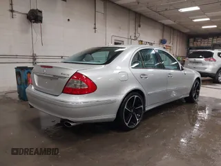 2008 Mercedes-Benz E-Class Luxury 3.5L with VIN WDBUF87X68B298019, listed as a IAAI auction lot 41540920 with 180,091 mi miles. Bid and sale history available at carsss.com. Image 4.