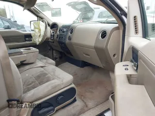 2004 Ford F-150 STX z VIN 1FTRX12W04NA27363, wystawiony jako IAAI lot #41944799 z przebiegiem Nie podano mil oraz . Historia ofert i sprzedaży dostępna na DreamBid. Obrazek 5.