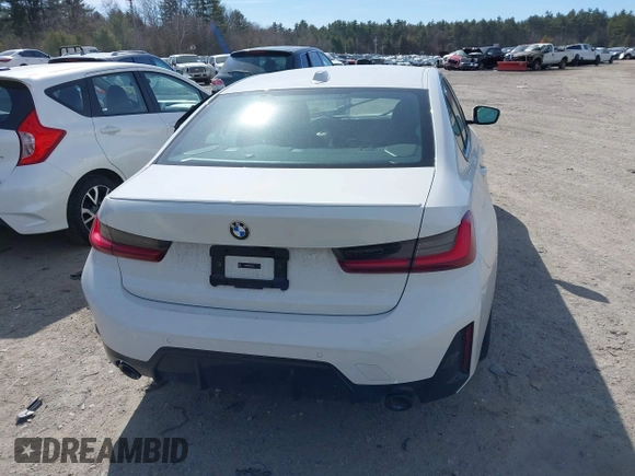 2024 BMW 3 Series 330i xDrive with VIN 3MW89FF04R8E73192, listed as a IAAI auction lot 41781977 with 4,124 mi miles. Bid and sale history available at carsss.com. Image 16.