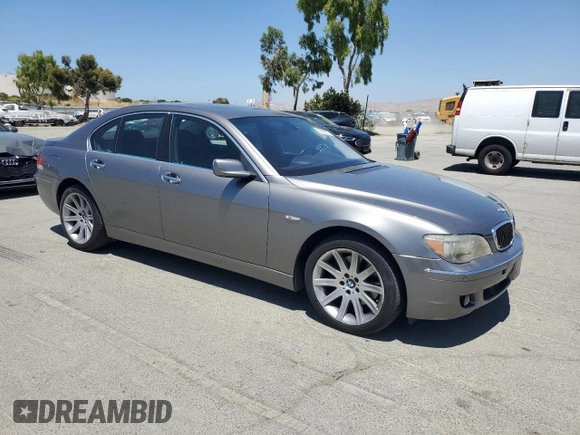 2006 BMW 7 Series 750i with VIN WBAHL83546DT02261, listed as a Copart auction lot 61686475 with 86,909 mi miles and Salvage title. Bid and sale history available at DreamBid. Image 4.