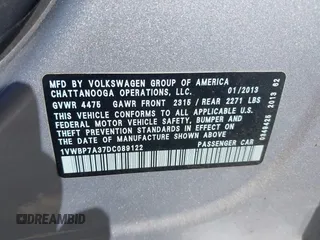 2013 Volkswagen Passat SE w/Sunroof & Nav with VIN 1VWBP7A37DC089122, listed as a IAAI auction lot 42050835 with 189,316 mi miles. Bid and sale history available at carsss.com. Image 9.