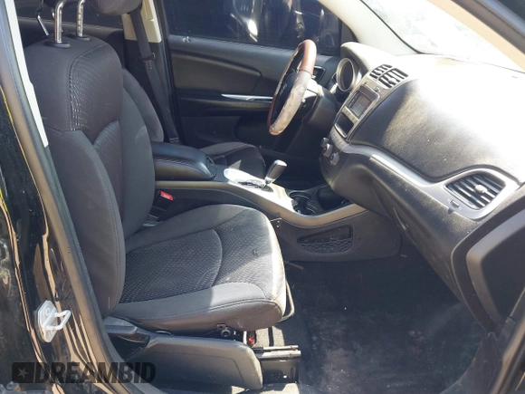 2014 Dodge Journey SXT with VIN 3C4PDCBG5ET250732, listed as a IAAI auction lot 41900940 with 144,301 mi miles. Bid and sale history available at carsss.com. Image 5.