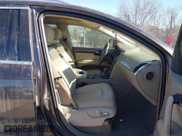2010 Audi Q7 Premium Plus with VIN WA1LYAFE7AD003383, listed as a IAAI auction lot 41346755 with 264,576 mi miles and . Bid and sale history available at DreamBid. Image 5.