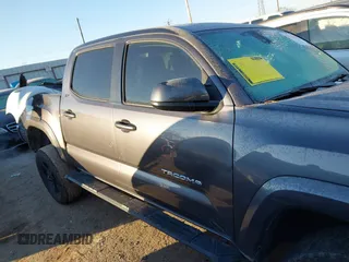 2018 Toyota Tacoma SR with VIN 5TFCZ5AN7JX154112, listed as a IAAI auction lot 41394058 with 158,045 mi miles. Bid and sale history available at carsss.com. Image 13.
