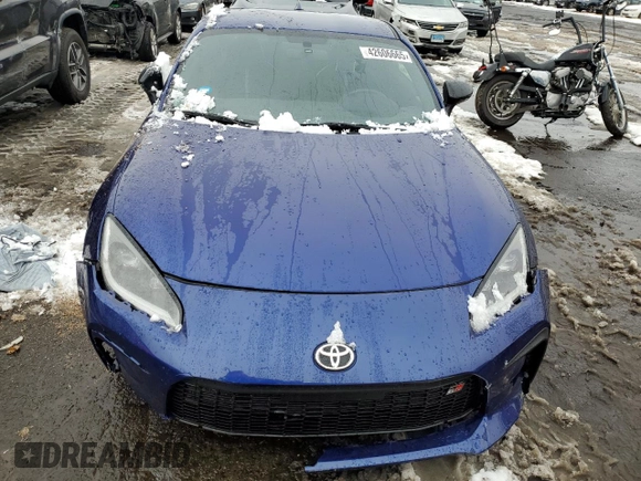 2023 Toyota GR86 Premium with VIN JF1ZNBF19P8758599, listed as a Copart auction lot 42606665 with 3,723 mi miles and Salvage Title. Bid and sale history available at carsss.com. Image 5.