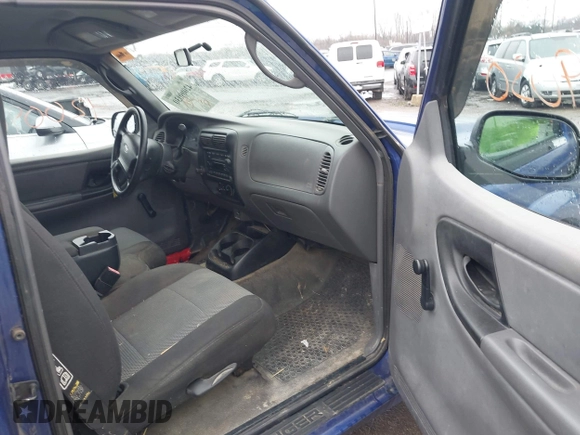 2003 Ford Ranger XL with VIN 1FTYR10U83PB84844, listed as a IAAI auction lot 42009030 with 141,215 mi miles. Bid and sale history available at carsss.com. Image 5.
