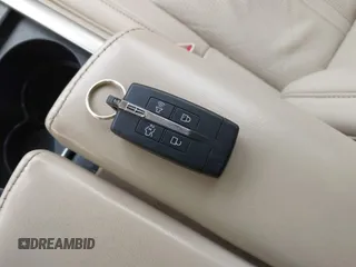 2010 Lincoln MKS с VIN 1LNHL9DR0AG607074, выставлен на аукционе IAAI как лот 41900627 с пробегом 118 882 миль миль и . История ставок и продаж доступна на DreamBid. Изображение 11.