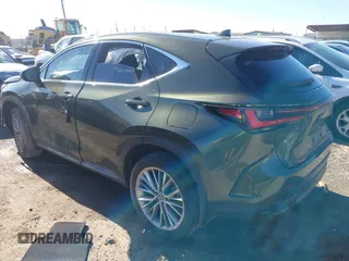 2022 Lexus NX with VIN JTJGGCEZ0N2001029, listed as a IAAI auction lot 41205502 with 26,124 mi miles. Bid and sale history available at carsss.com. Image 3.
