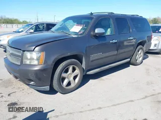 2011 Chevrolet Suburban LT with VIN 1GNSCJE03BR255374, listed as a IAAI auction lot 41826513 with 279,698 mi miles. Bid and sale history available at carsss.com. Image 2.