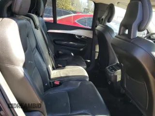2018 Volvo XC90 Momentum z VIN YV4A22PK8J1323979, wystawiony jako Copart lot #42544374 z przebiegiem 79 187 mil mil oraz Szkody całkowita. Historia ofert i sprzedaży dostępna na DreamBid. Obrazek 10.