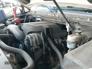 2007 Chevrolet Tahoe LT z VIN 1GNFC13077R102668, wystawiony jako IAAI lot #43131778 z przebiegiem 230 673 mil mil oraz . Historia ofert i sprzedaży dostępna na DreamBid. Obrazek 12.