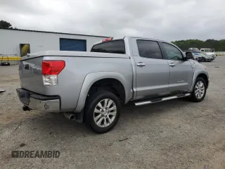 2013 Toyota Tundra Limited z VIN 5TFFY5F18DX136180, wystawiony jako Copart lot #51525745 z przebiegiem Nie podano mil oraz Szkoda całkowita • Salvage title. Historia ofert i sprzedaży dostępna na DreamBid. Obrazek 3.
