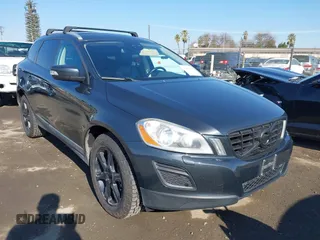 2012 Volvo XC60 3.0L with VIN YV4902DZ5C2328242, listed as a IAAI auction lot 41428920 with 89,595 mi miles. Bid and sale history available at carsss.com. Image 1.