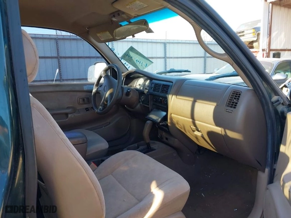 2001 Toyota Tacoma PreRunner with VIN 5TESN92N41Z769805, listed as a IAAI auction lot 41760587 with NaN miles. Bid and sale history available at carsss.com. Image 5.