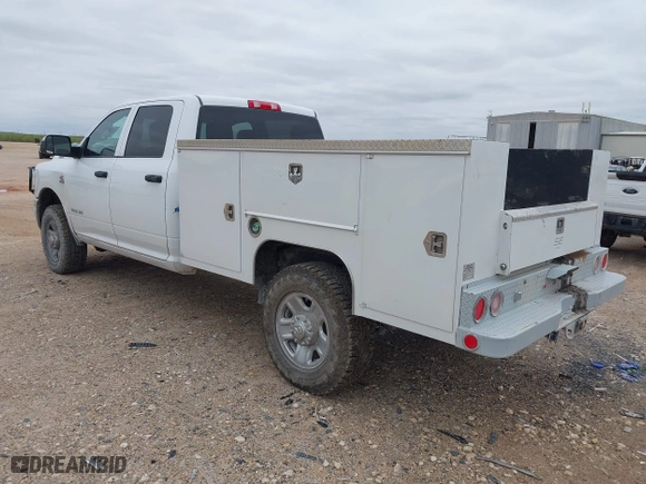 2022 Ram 2500 Tradesman with VIN 3C6UR5HL1NG213746, listed as a IAAI auction lot 41917608 with 133,775 mi miles. Bid and sale history available at carsss.com. Image 3.