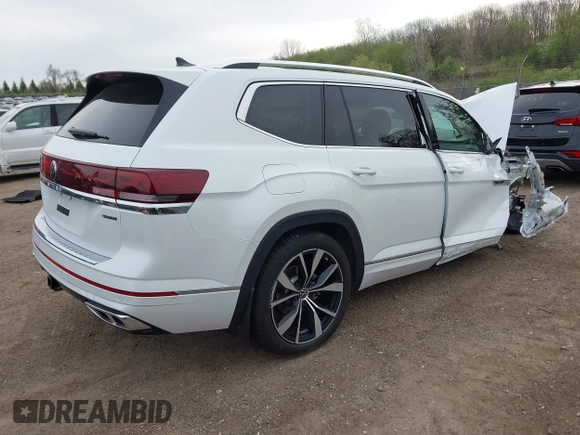 2025 Volkswagen Atlas SE with VIN 1V2FR2CA0SC525107, listed as a IAAI auction lot 42149492 with 2,443 mi miles and . Bid and sale history available at DreamBid. Image 4.
