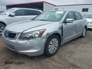 2008 Honda Accord LX z VIN JHMCP26328C052454, wystawiony jako IAAI lot #42106992 z przebiegiem 129 582 mil mil oraz . Historia ofert i sprzedaży dostępna na DreamBid. Obrazek 2.