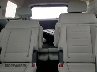 2025 Hyundai Santa Fe Calligraphy z VIN 5NMP54GL9SH128148, wystawiony jako Copart lot #55917575 z przebiegiem 55 mil mil oraz Czysty tytuł • Clean title. Historia ofert i sprzedaży dostępna na DreamBid. Obrazek 10.