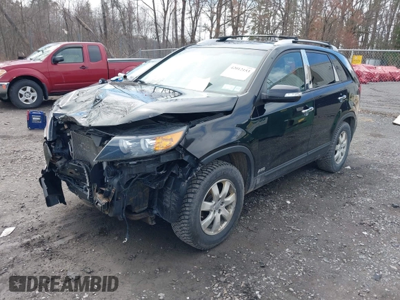 2012 Kia Sorento LX with VIN 5XYKTDA64CG259082, listed as a IAAI auction lot 42012153 with 162,383 mi miles. Bid and sale history available at carsss.com. Image 2.