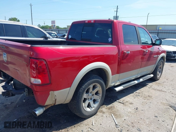 2010 Dodge 1500 SLT z VIN 1D7RB1CT0AS141854, wystawiony jako IAAI lot #42173556 z przebiegiem 229 026 mil mil oraz . Historia ofert i sprzedaży dostępna na DreamBid. Obrazek 4.