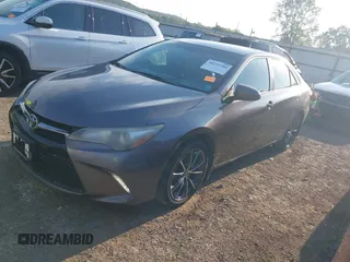 2015 Toyota Camry XLE with VIN 4T1BF1FK1FU895551, listed as a IAAI auction lot 40253286 with 221,273 mi miles and . Bid and sale history available at DreamBid. Image 17.