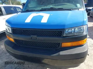 2020 Chevrolet Express Cargo Van with VIN 1GCWGAFP1L1193855, listed as a IAAI auction lot 40847904 with 76,462 mi miles. Bid and sale history available at carsss.com. Image 12.