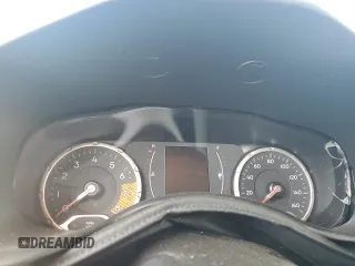 2020 Jeep Renegade Altitude z VIN ZACNJABB9LPL40007, wystawiony jako Copart lot #52416945 z przebiegiem Nie podano mil oraz Szkoda całkowita • Salvage title. Historia ofert i sprzedaży dostępna na DreamBid. Obrazek 9.