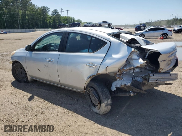 2012 Nissan Versa SV z VIN 3N1CN7APXCL927293, wystawiony jako Copart lot #55615575 z przebiegiem Nie podano mil oraz Szkoda całkowita • Salvage title. Historia ofert i sprzedaży dostępna na DreamBid. Obrazek 2.