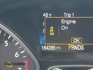 2017 Ford Escape SE z VIN 1FMCU9G95HUA24739, wystawiony jako IAAI lot #41880800 z przebiegiem 164 285 mil mil oraz . Historia ofert i sprzedaży dostępna na DreamBid. Obrazek 15.